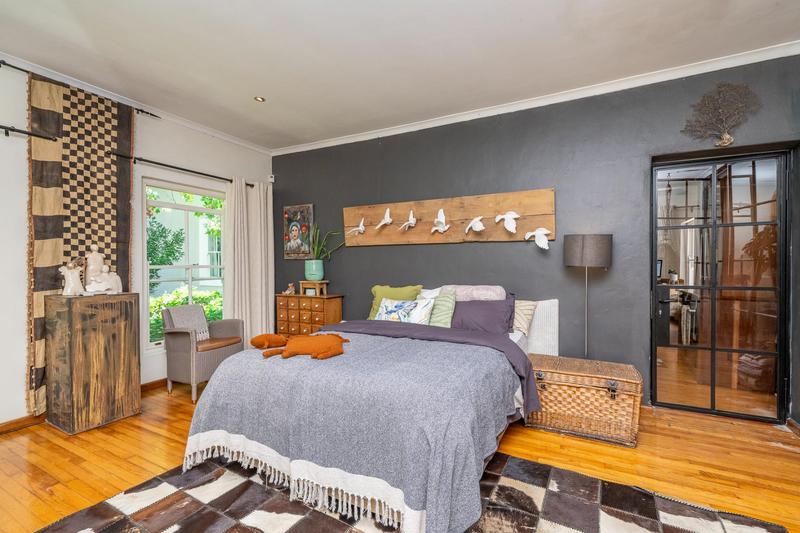 7 Bedroom Property for Sale in Somerset West Western Cape